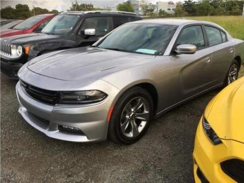 DODGE CHARGER ESTÃ NUEVO PAGA POCO